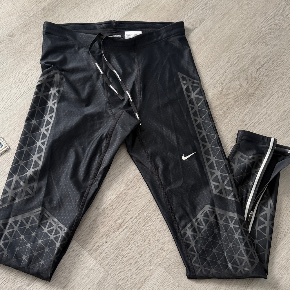DriFit Men’s Nike Running Leggings- Size M